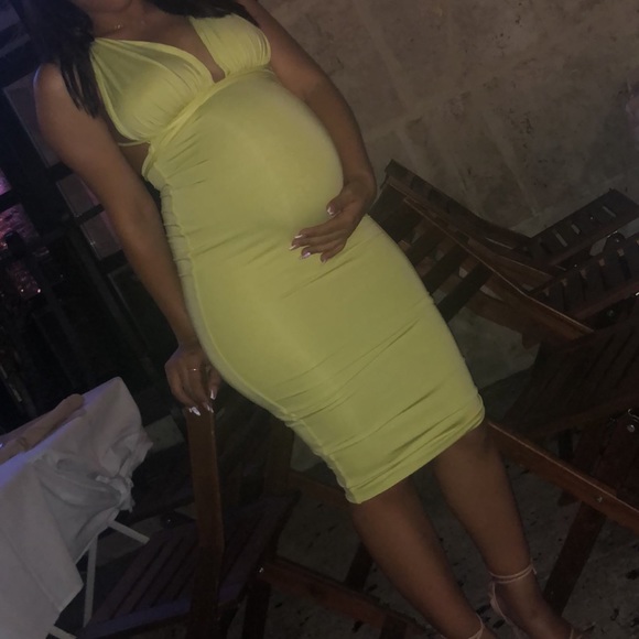 Dress - Picture 3 of 3